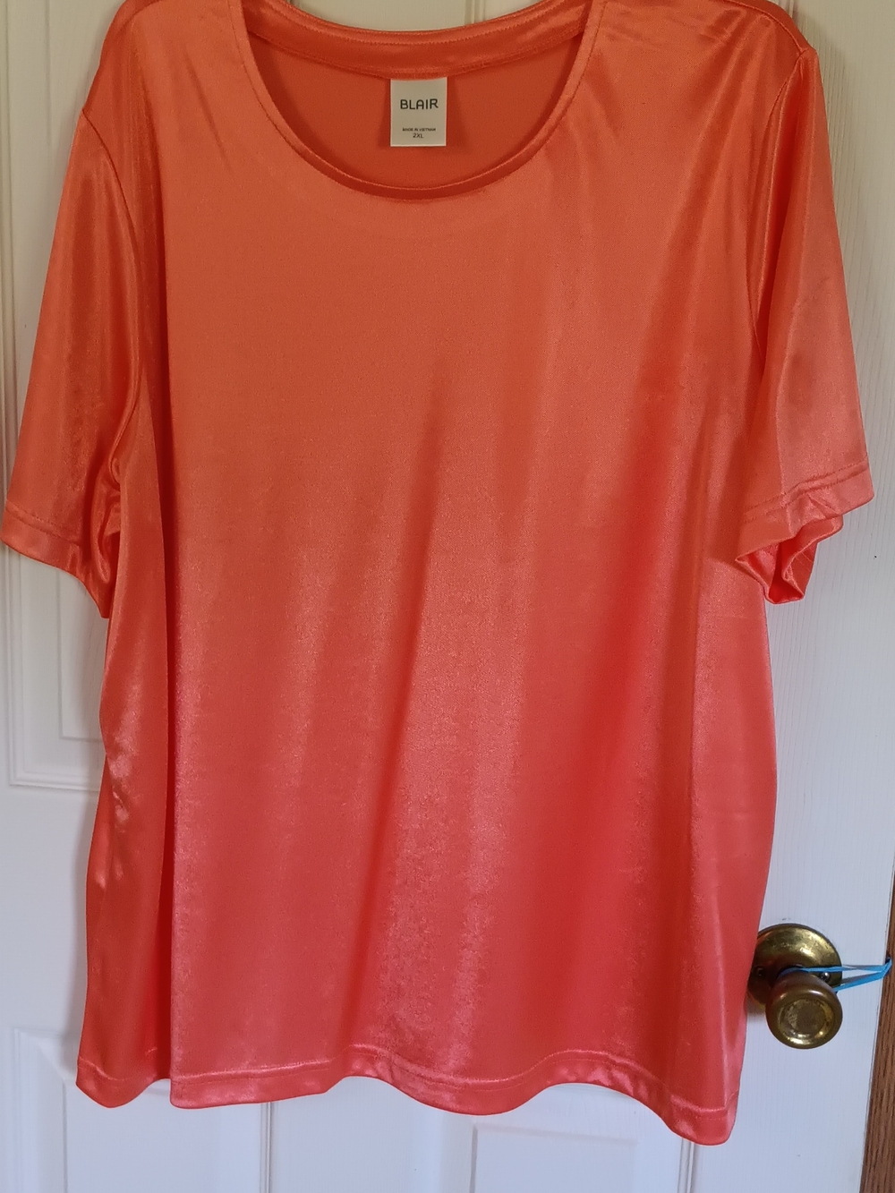 BLAIR Coral Satin Short Sleeve Top